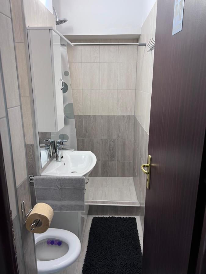 Victoria Apartment ميركورا تشيوك المظهر الخارجي الصورة